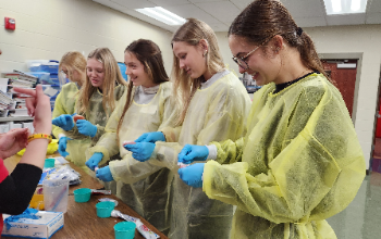 Sophomores visiting Vantage were able to gain hands-on knowledge and skills related to our 18 different programs available. 